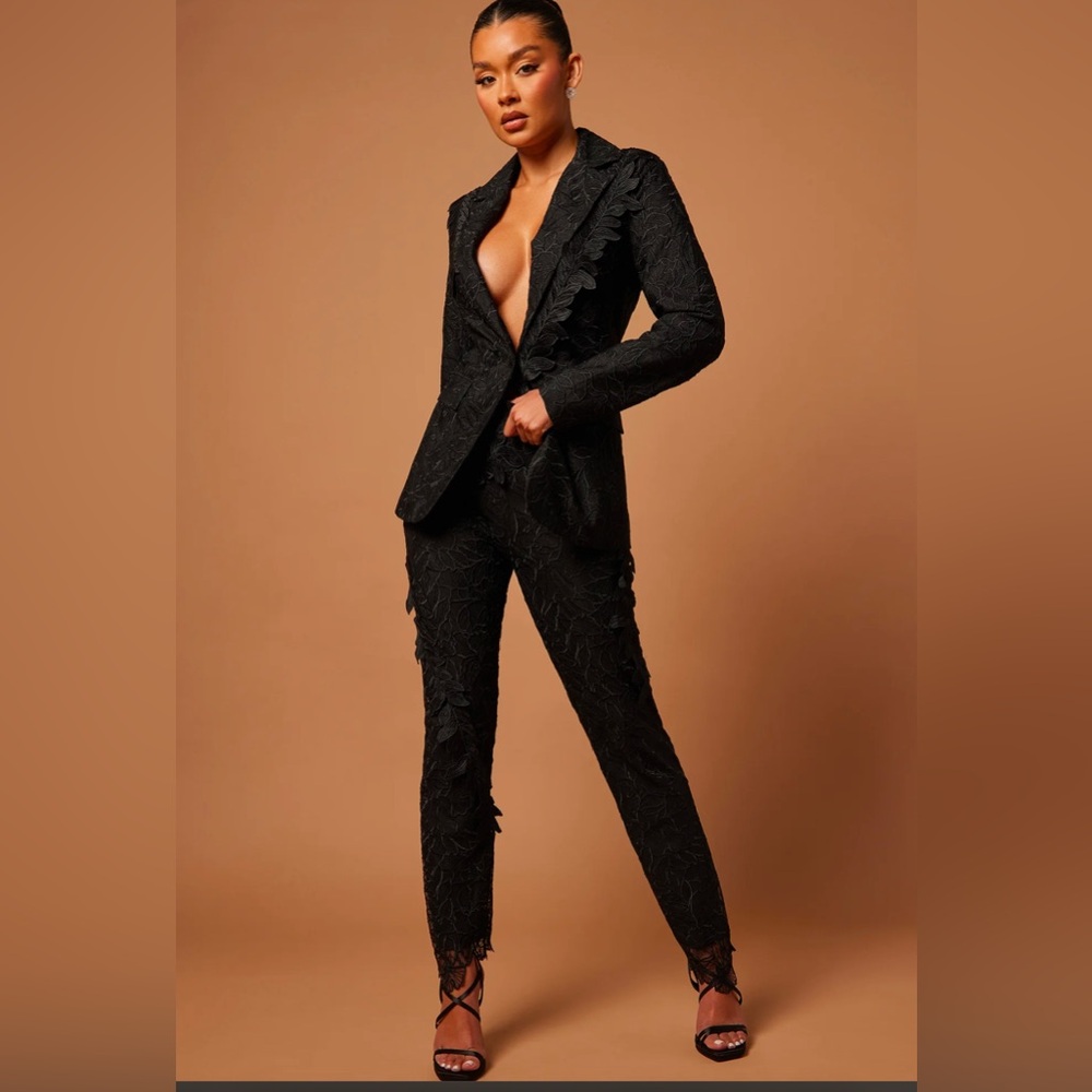 Clarissa Embroidered set Fashion Nova Luxe New